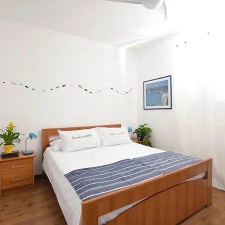 Iflat Casa Praia Vista Mare * 法维尼亚纳